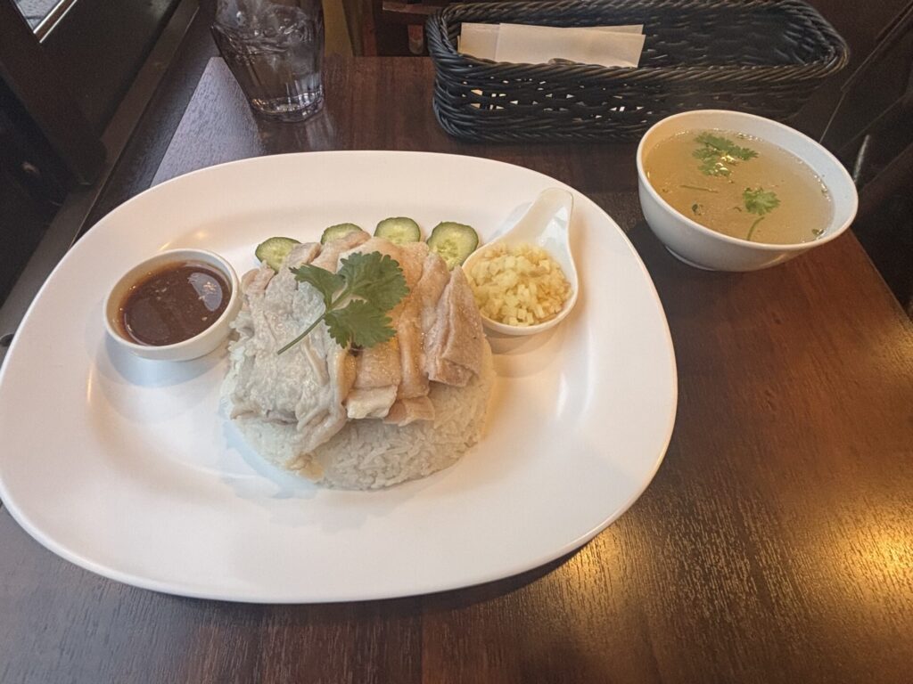 Pui のカオマンガイ